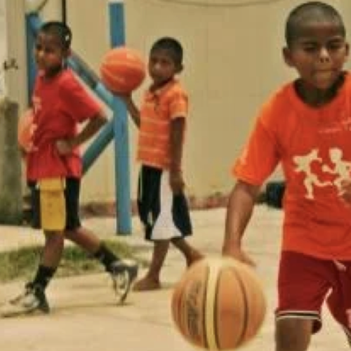 La violencia alcanza al basquetbol, única opción para no migrar en comunidades triquis de Oaxaca